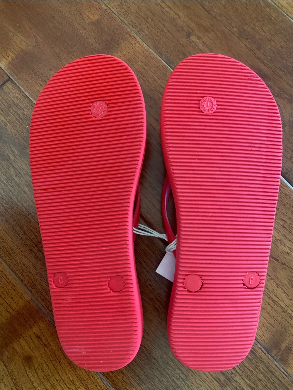 Feelgoodz Slimz Core RED Flip Flops NWT - US Women’s Size L (8/9) Rubber - Picture 3 of 6